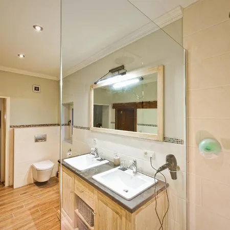 Boutique Caelus Vii 3* Tongeren