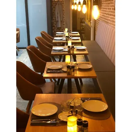 Boutique Caelus Vii Otel 3*